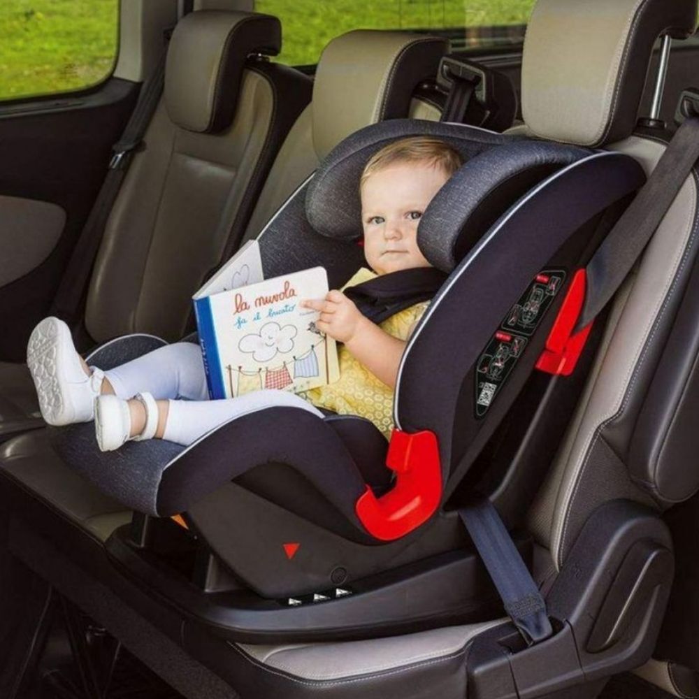 Akita Convertible Car Seat to 36Kg - Main Image